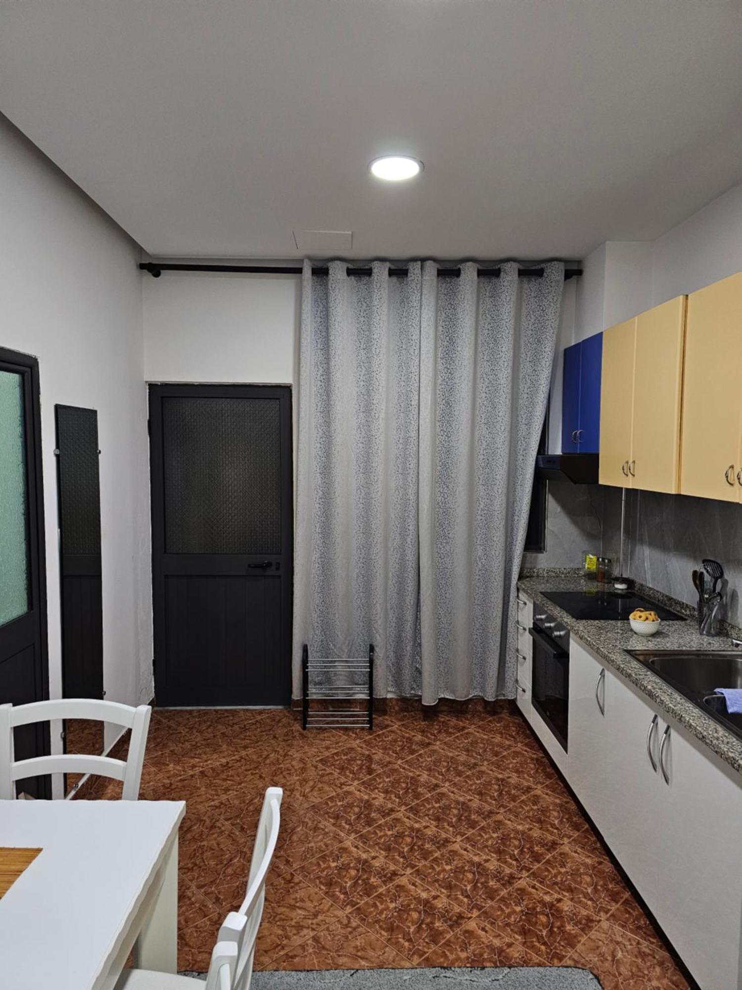 Geljus Apartment Tirana Exteriör bild