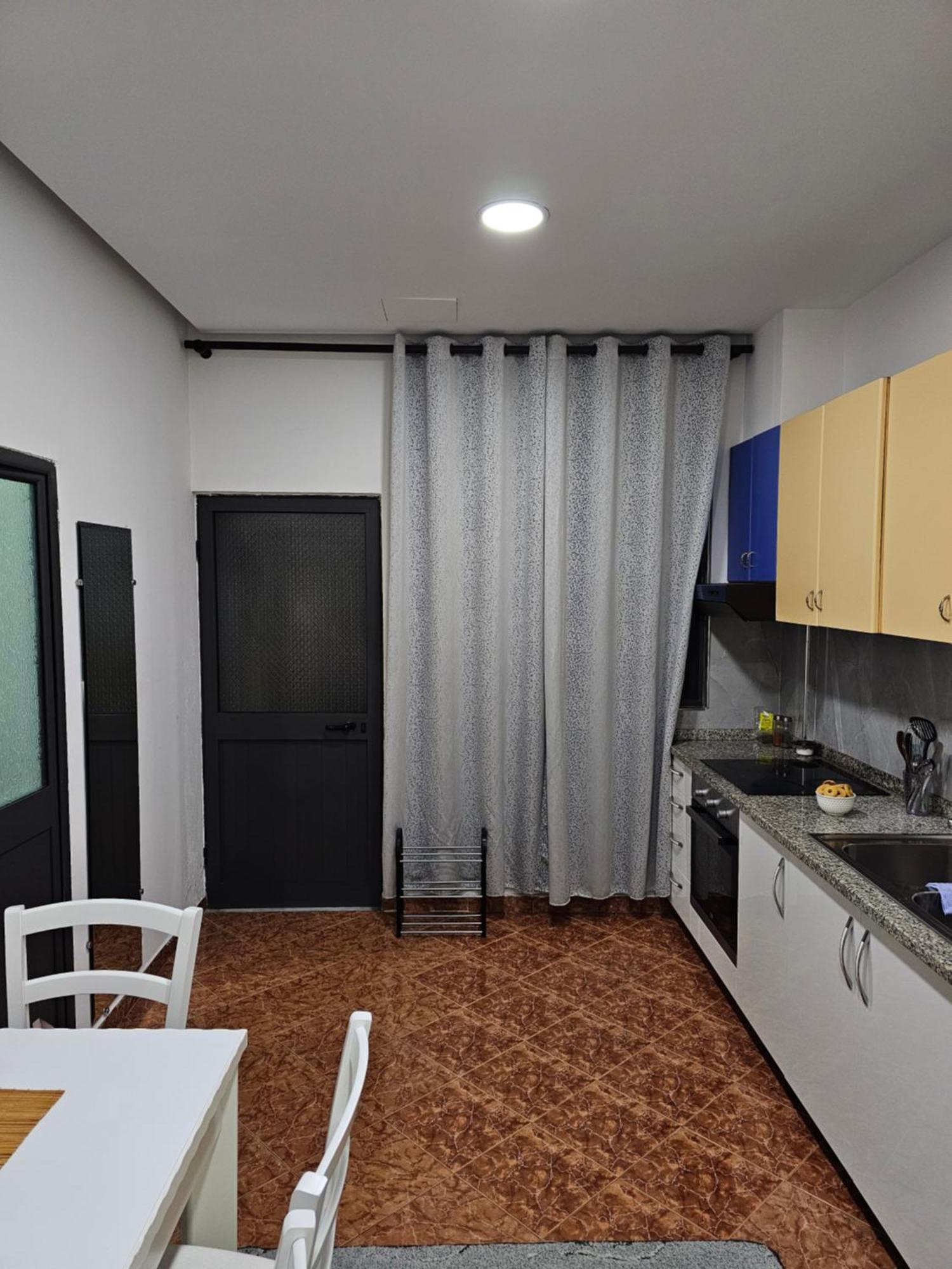 Geljus Apartment Tirana Exteriör bild