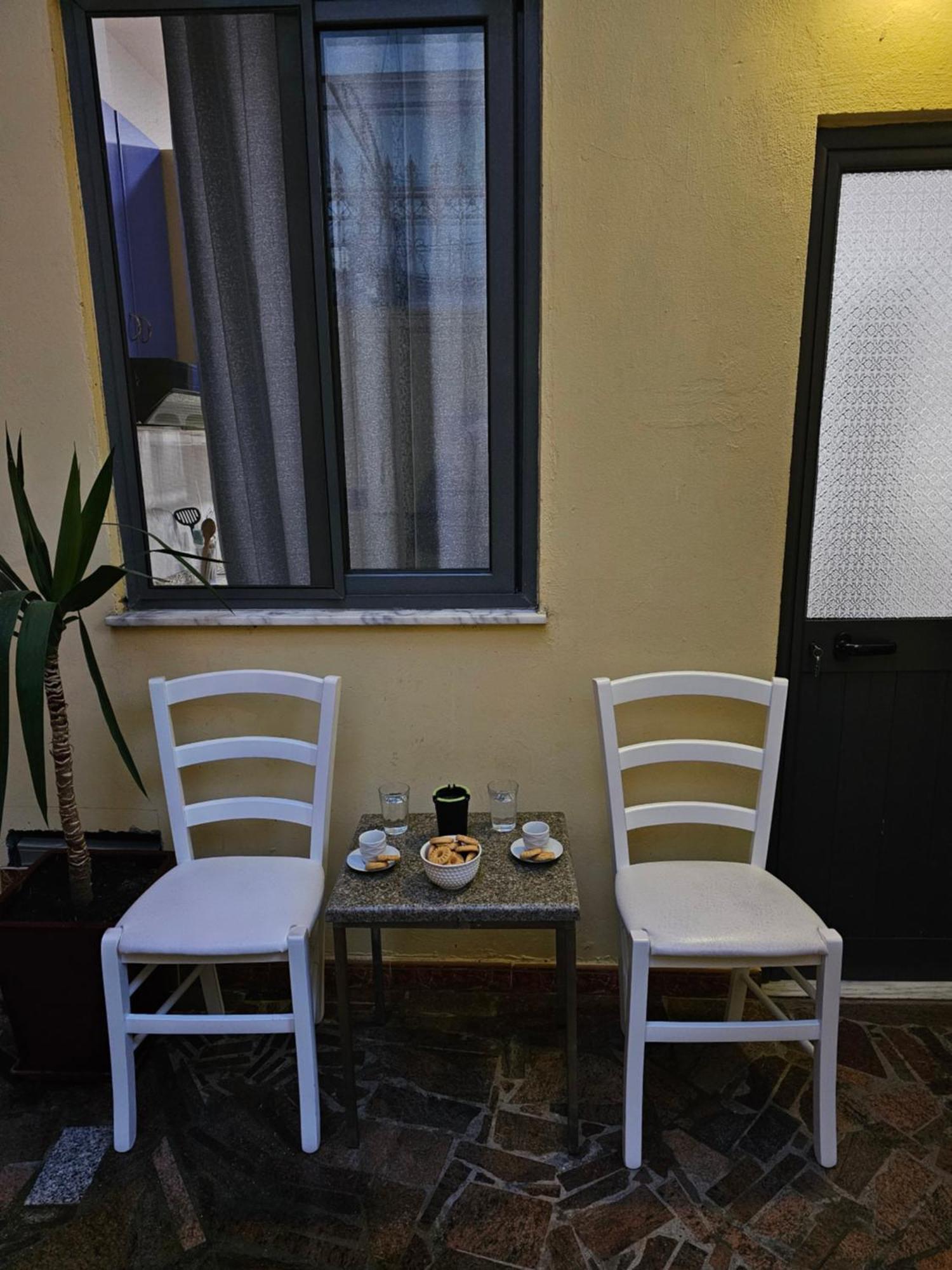 Geljus Apartment Tirana Exteriör bild